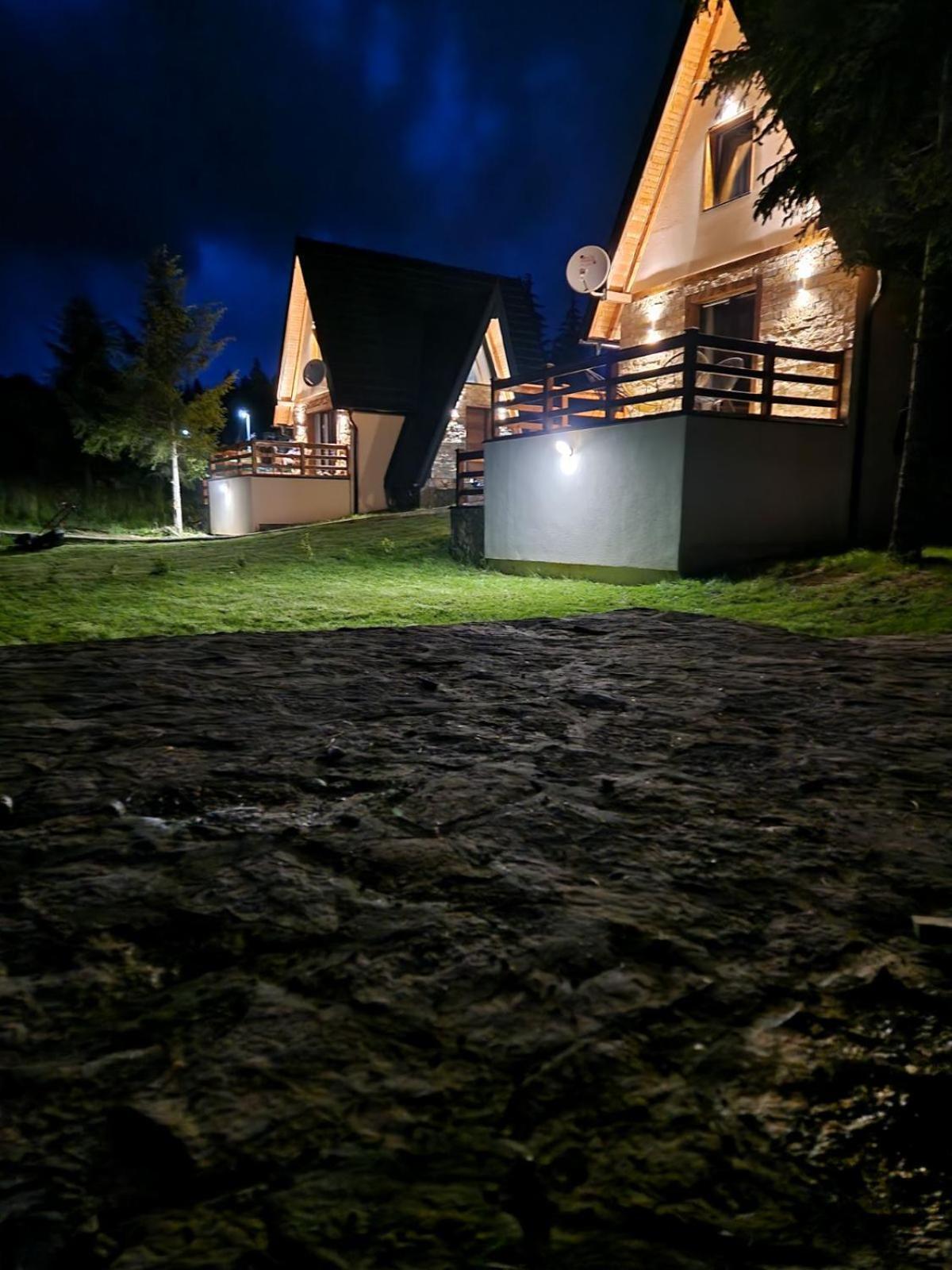 Mila House Tara Villa บายินา บาชตา ภายนอก รูปภาพ